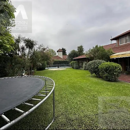 Casa en country banco provincia-3
